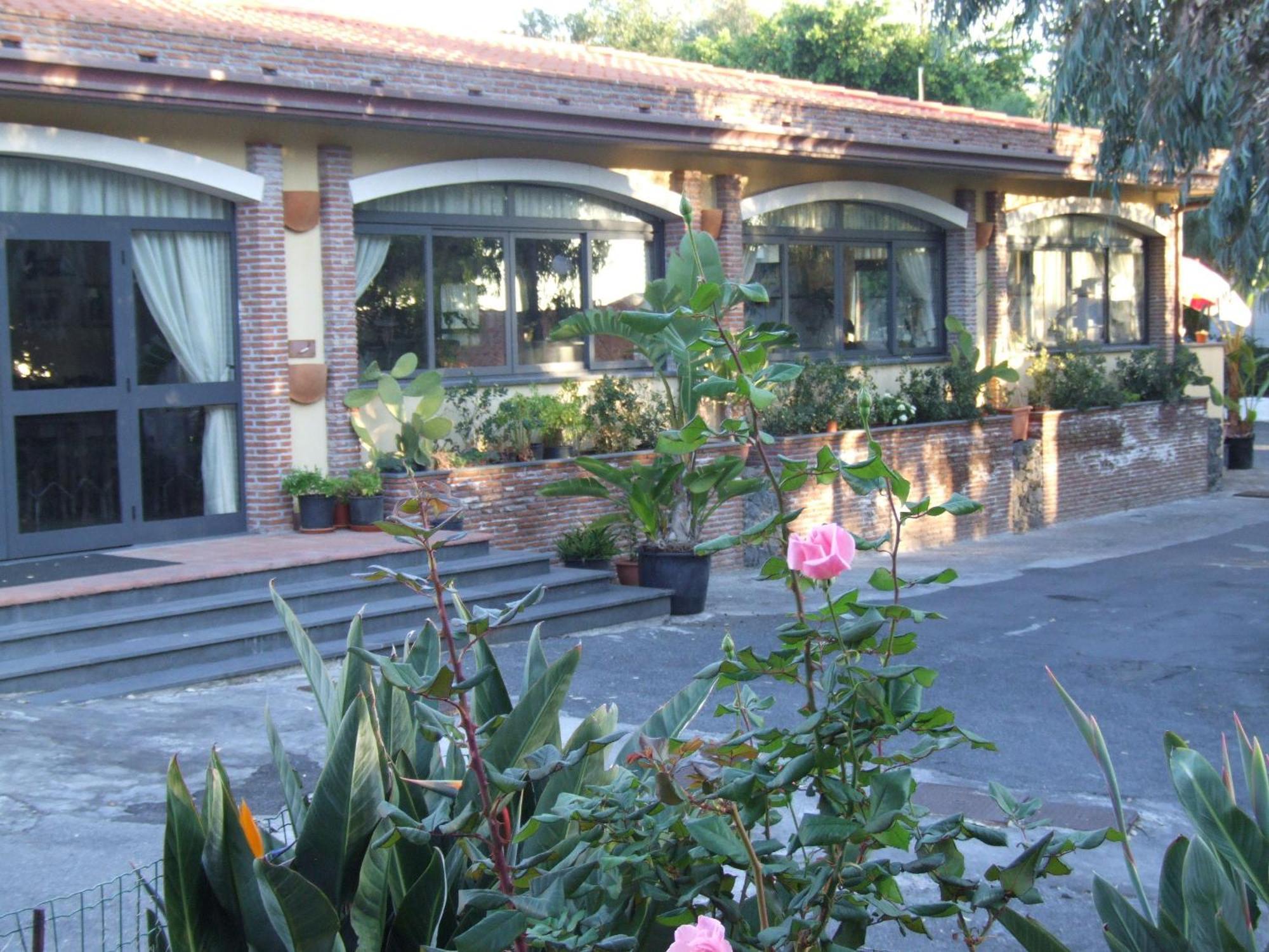 Camping Jonio Hotel Catánia Buitenkant foto